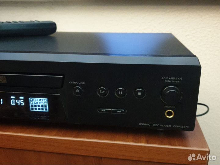 CD плеер sony CDP-XE570