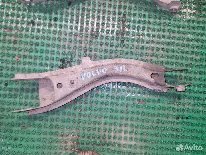 Рычаг задний нижний Volvo S80 S60 Xc70