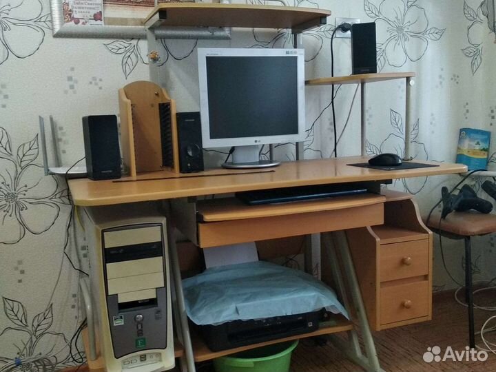 Компьютерный стол бу