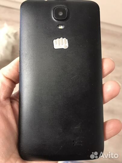 Телефон сматфон Micromax Q383