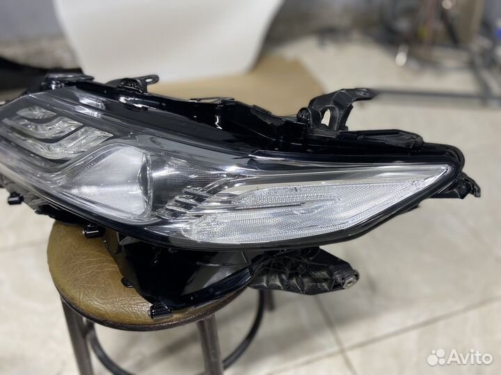 Фара передняя левая toyota camry 70