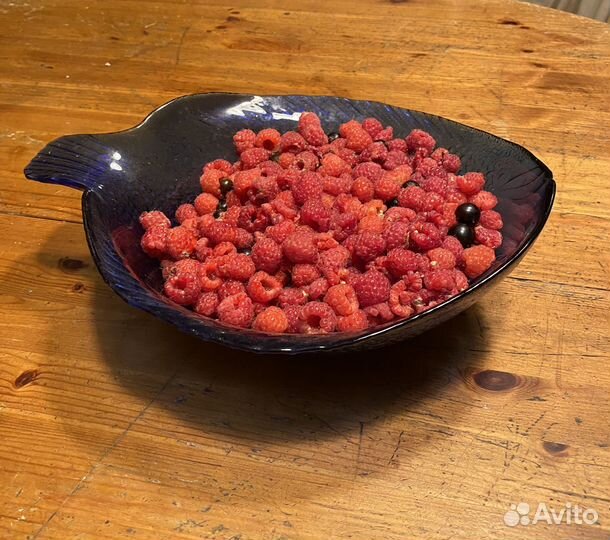 Блюдо салатник фруктовница синее стекло