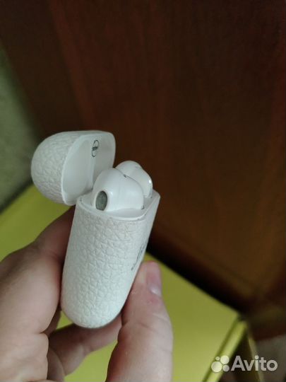 Беспроводные наушники marshall