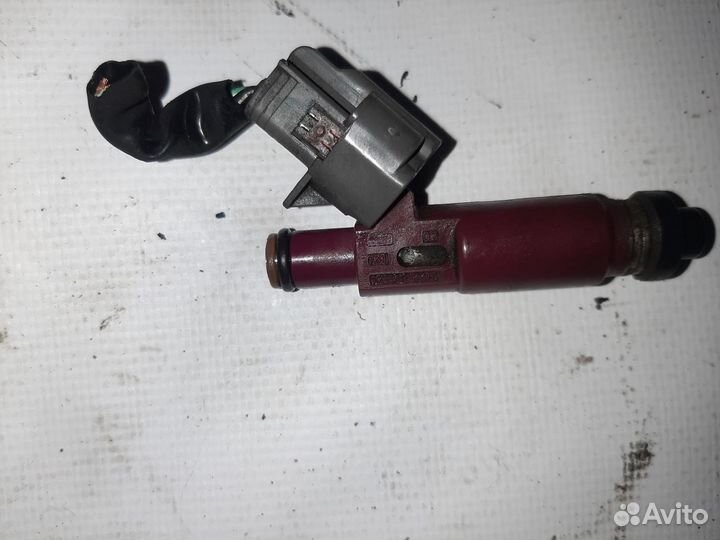 Форсунка топливная Мазда 3 1.6 бензин