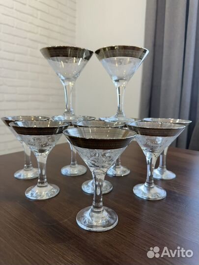 Бокалы для мартини и коктейлей