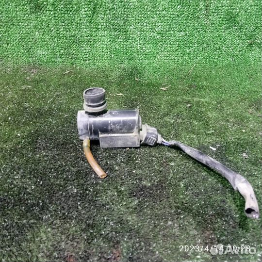 Моторчик стеклоочистителя передний Toyota I (1992—