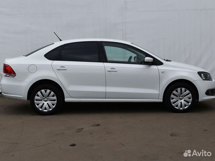 Volkswagen Polo 1.6 AT, 2015, 99 330 км