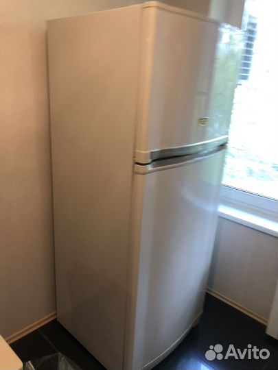 Холодильник бу sharp