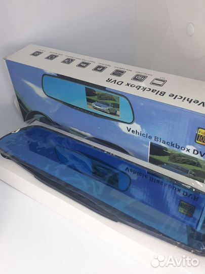 Зеркало-видеорегистратор