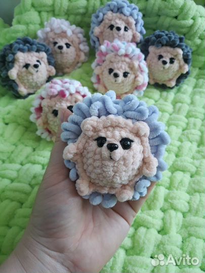 Ежик вязаная игрушка