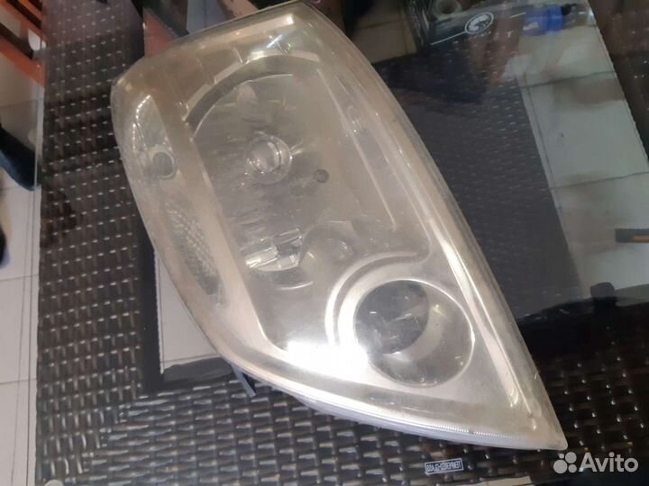 Фара на hover н3 2006 года