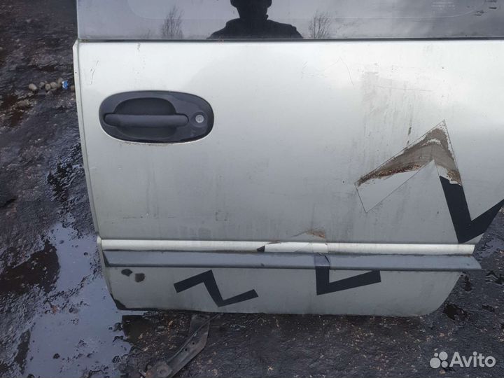 Дверь сдвижная левая Крайслер вояджер 3