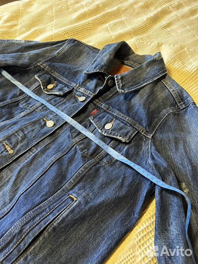 Джинсовая куртка levis