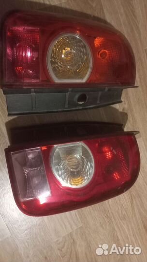 Задний правый фонарь на рено дастер