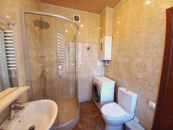 2-к. квартира, 61 м², 2/4 эт.