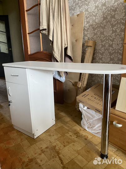 Стол для маникюра