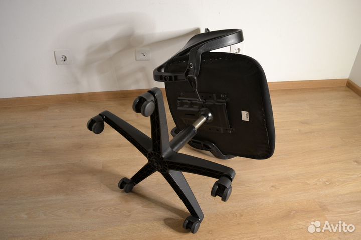 Компьютерное кресло офисное или для дома