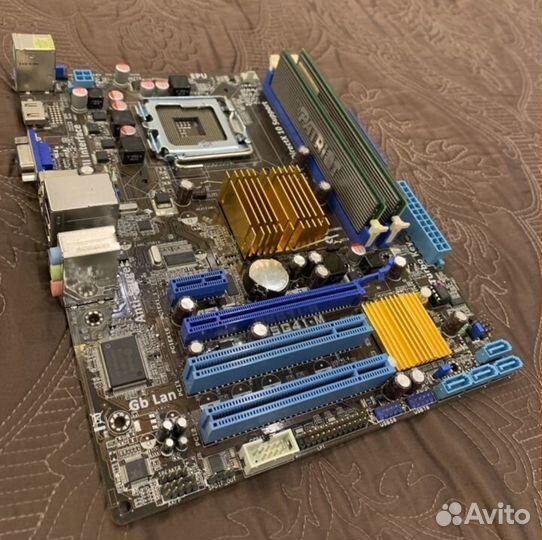 Материнская плата