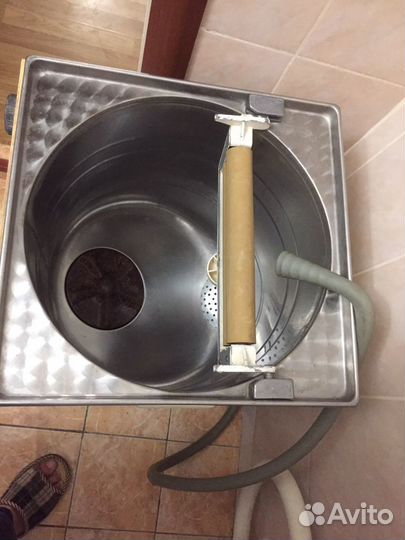 Стиральная машина Волга-15А с валиками