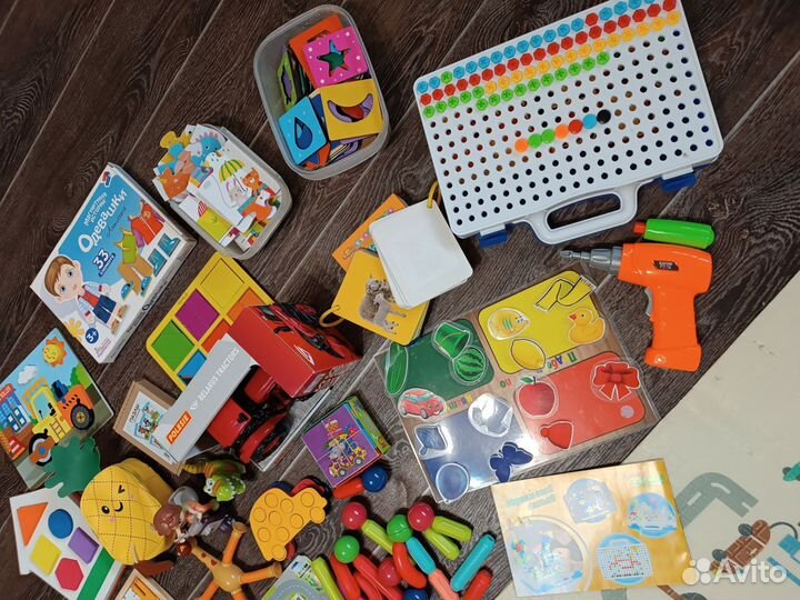 Игрушки, сортер, пазл, кубики, шнуровка деревянная