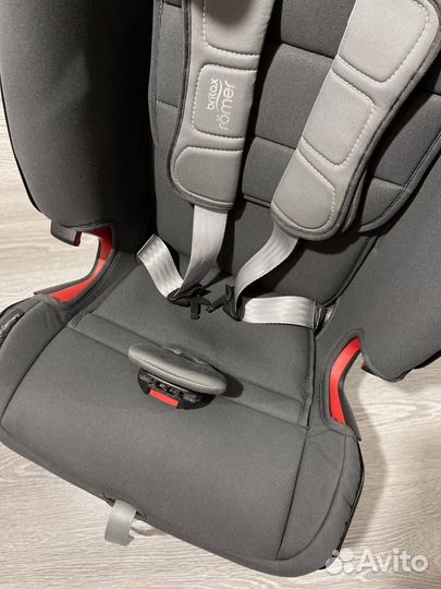 Автомобильное кресло britax romer isofix