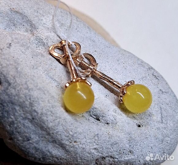 Золотые серьги гвоздики