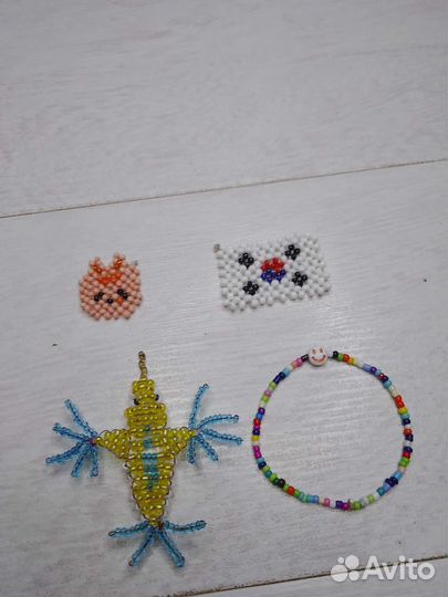 Маленькие фигурки из бисера