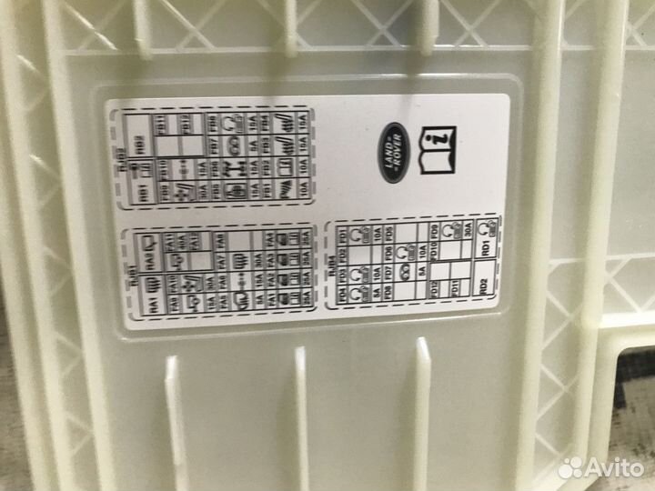 Блок предохранителей салонный Land Rover Freelande