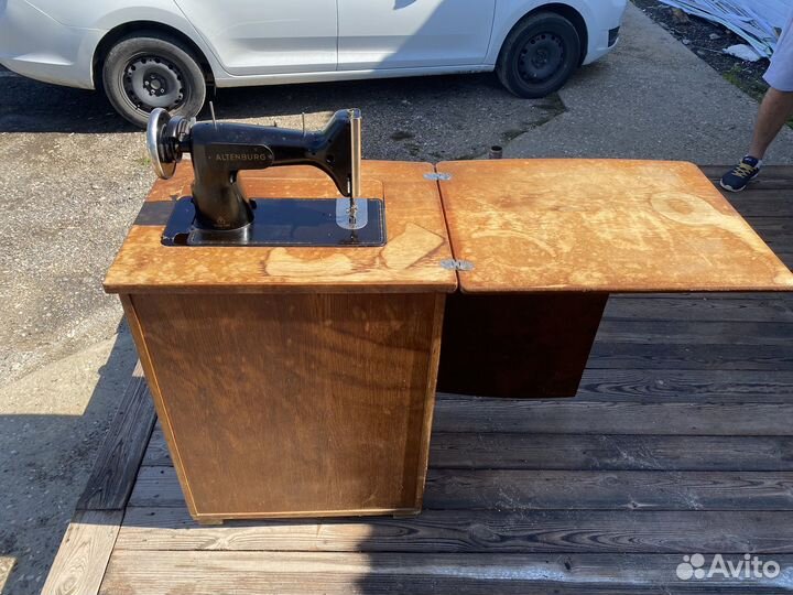 Швейная машинка Altenburg