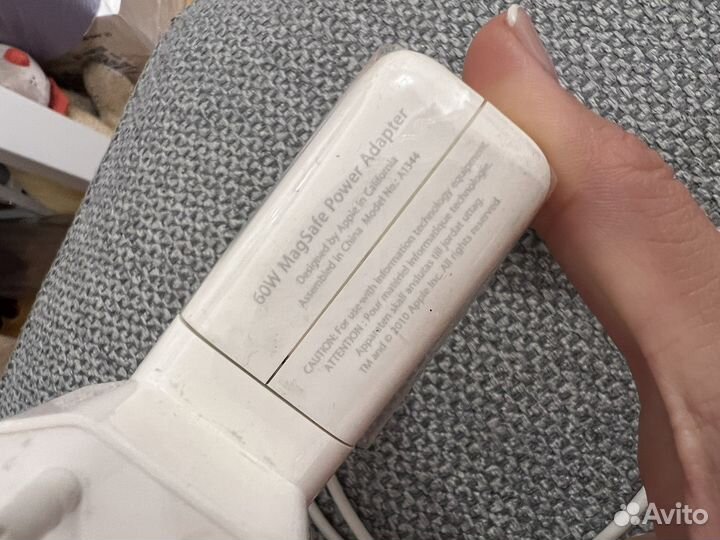 60w MagSafe Power Adapter 2010