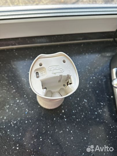 Автоматический освежитель воздуха air