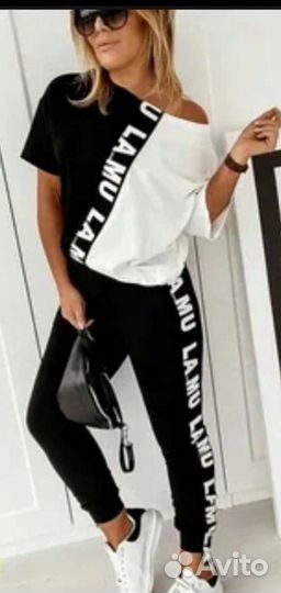 Костюм спортивный