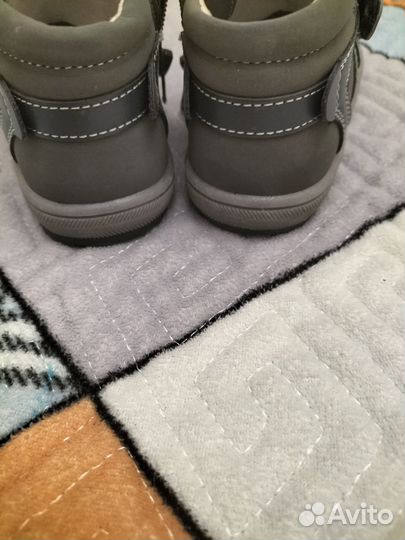 Ботинки демисезонные для мальчика 22 размер