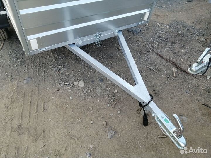 Прицеп легковой