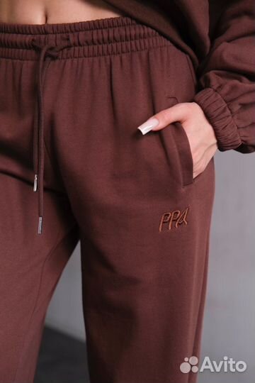 Спортивный костюм женский