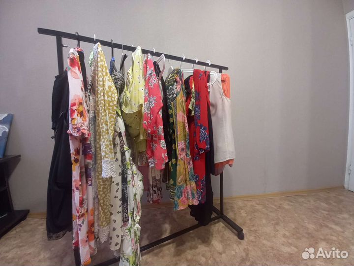 Вешалка напольная