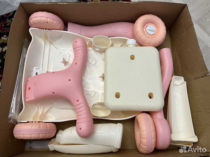 Развивающий музыкальный столик-каталка 3в1