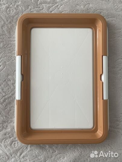 Лоток для собак под пеленку