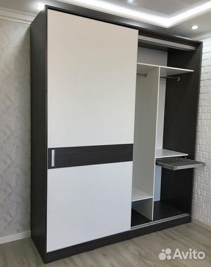 Шкаф в детскую