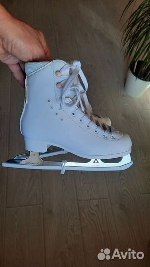 Фигурные коньки Fisher