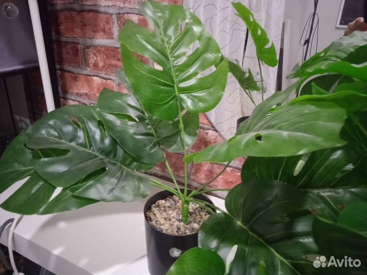 Цветы искусственные в горшках