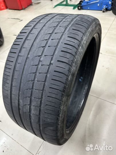 Pirelli P Zero Rosso 275/35 R20