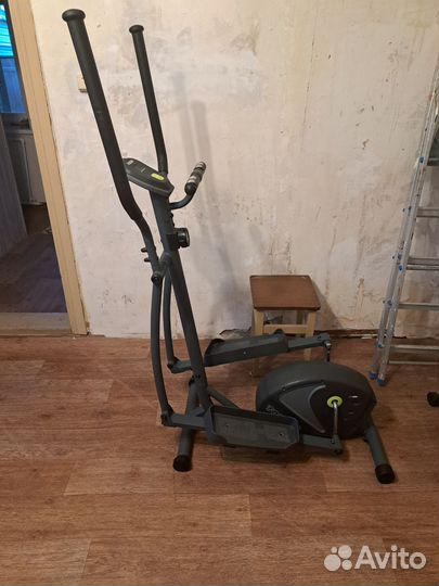 Эллиптический тренажер Torneo Vento C208