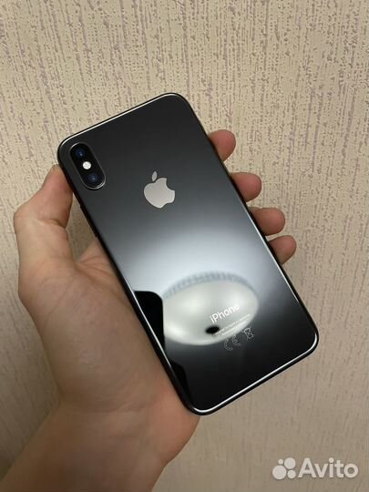 iPhone X, 64 ГБ