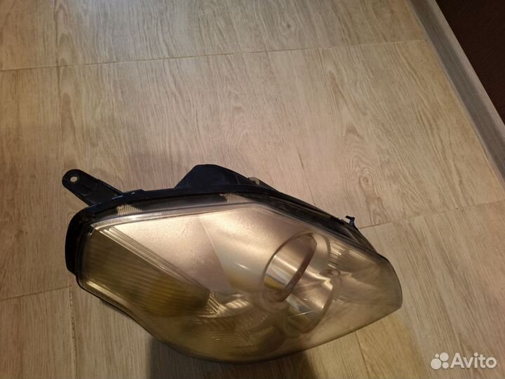 Фара Cadillac BLS ксенон (с блоком)