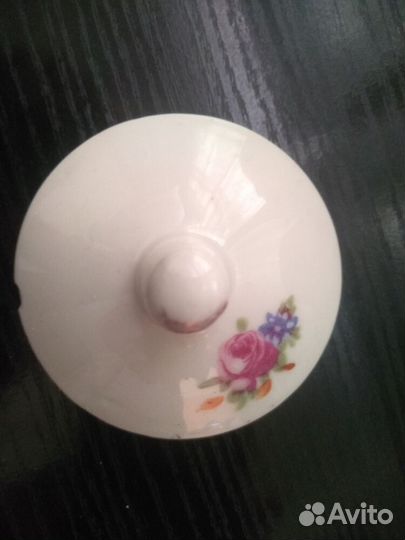 Сахарницы. чайники. масленка. СССР