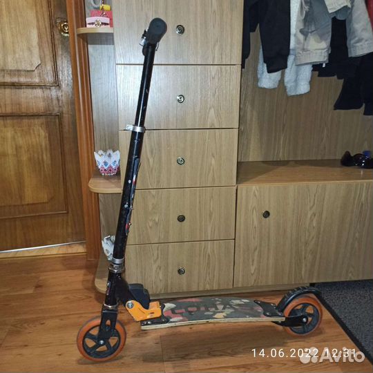 Самокат городской Lohas с деревянной декой