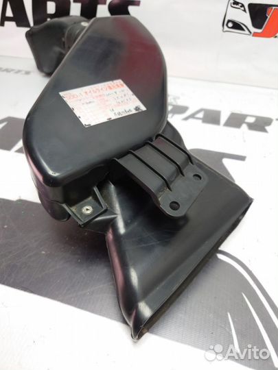 Воздухозаборник Mitsubishi Outlander II (2005—2009