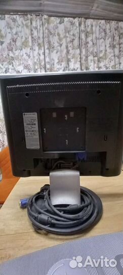 Монитор LG flatron l1730S