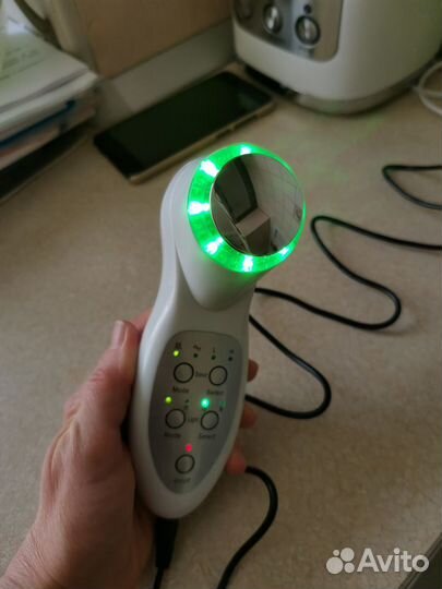 Светодиодный массажер для лица ультразвуковой